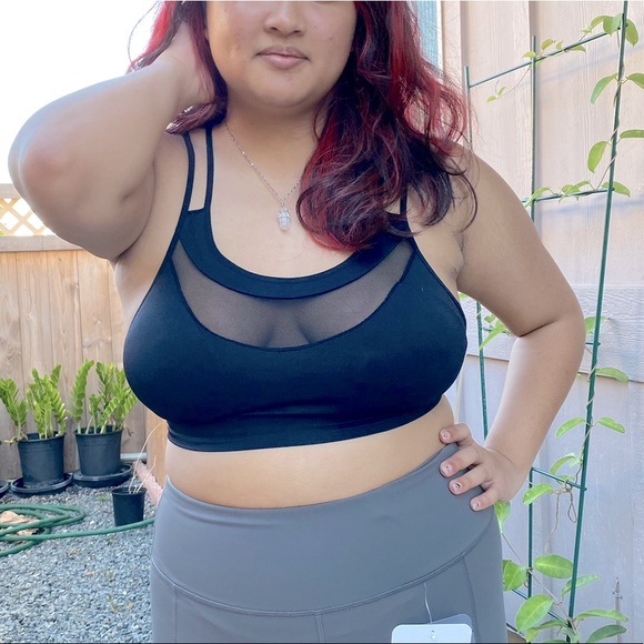 Strappy Sports Bra - Picture 3 of 5